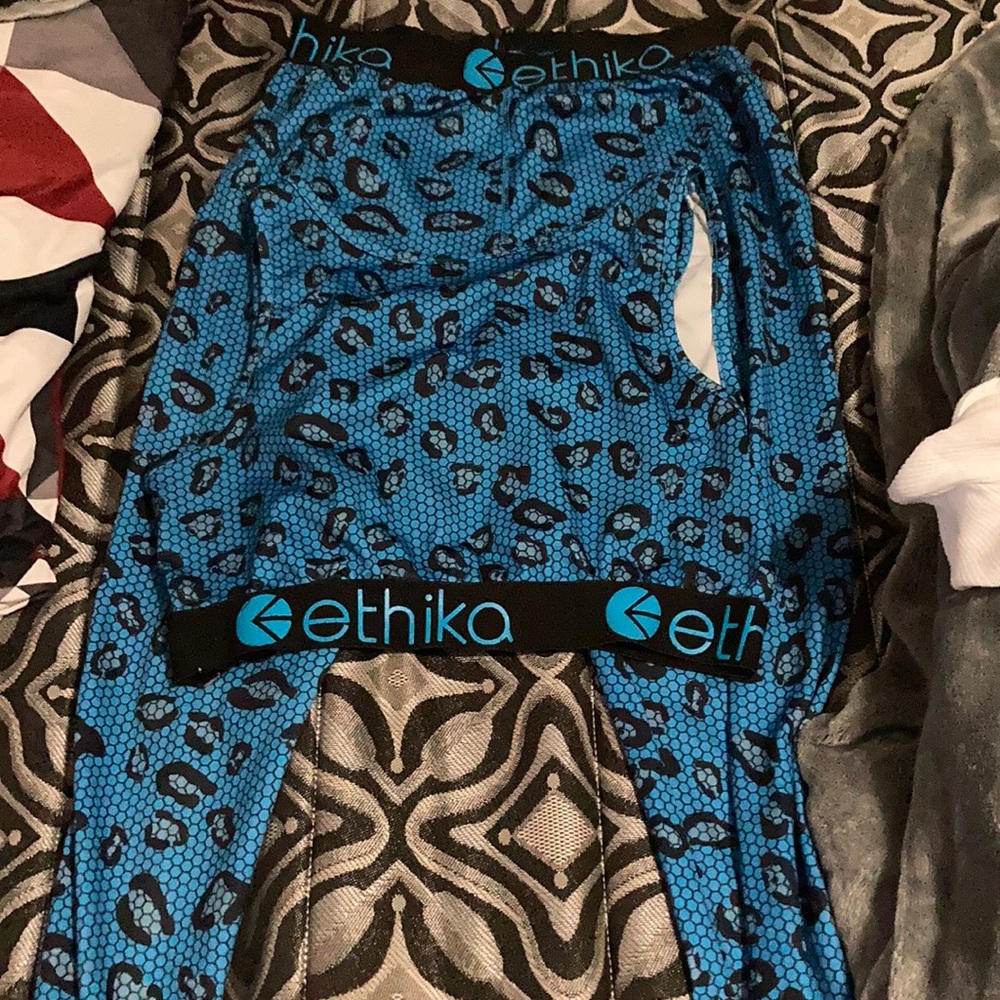 Ethika outfit set